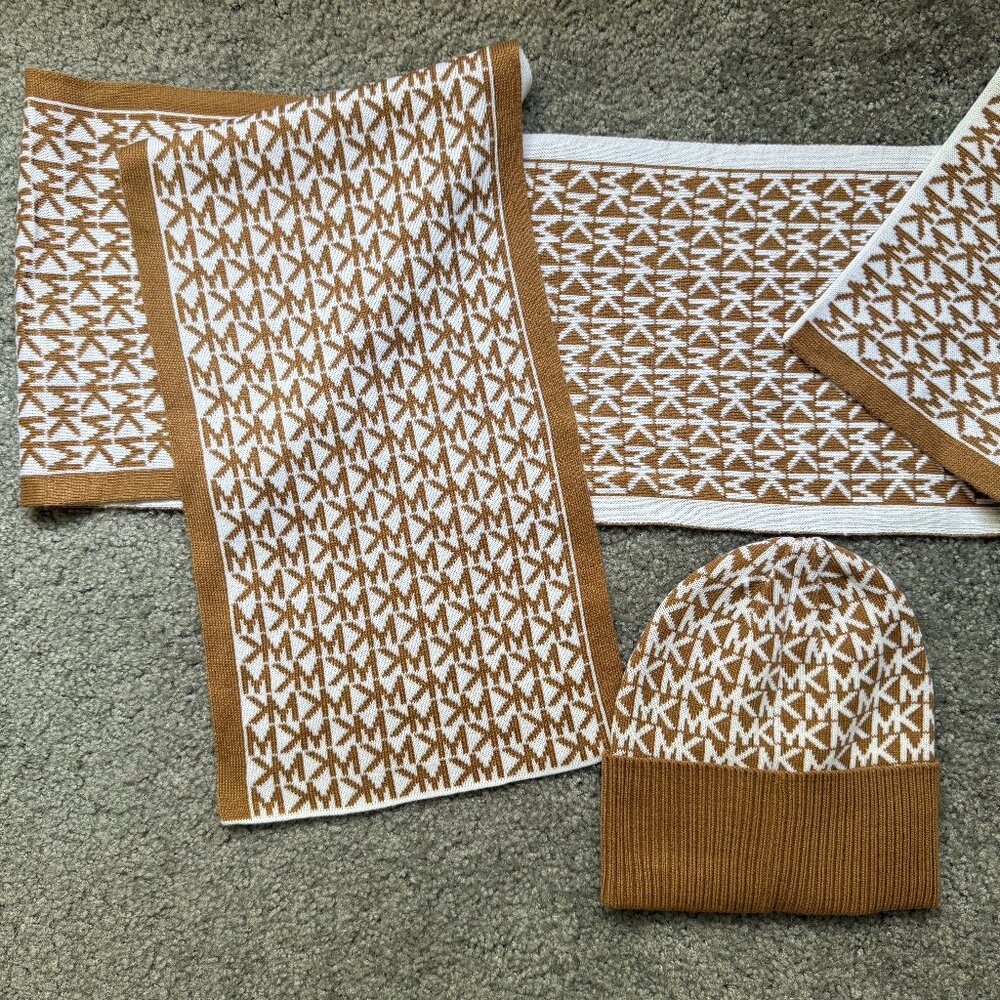 Michael Kors tan brown logo reversible scarf hat set new